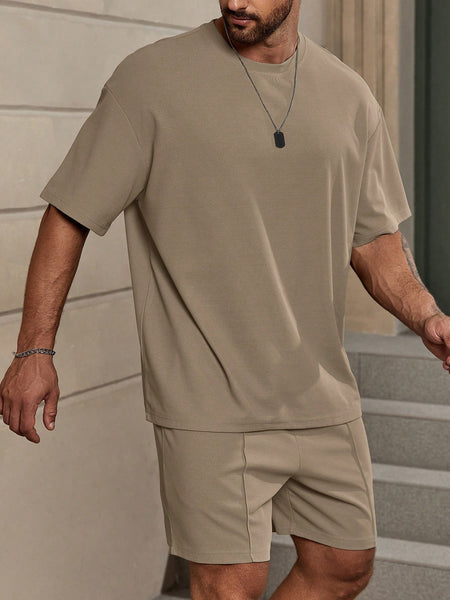 Manfinity Homme Men's Solid Loose Tee & Drawstring Waist Shorts Khaki