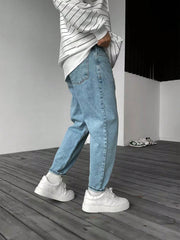 Men Slant Pocket Tapered Jeans Light Wash