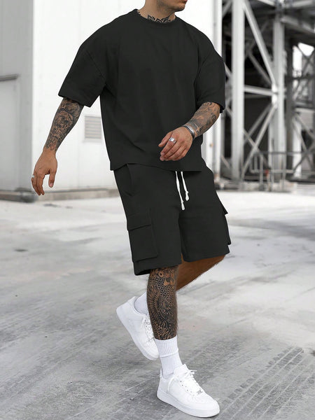 Manfinity Homme Men's Solid Color Short Sleeve Round Neck T-Shirt And Drawstring Waist Shorts 2pcs/Set Black